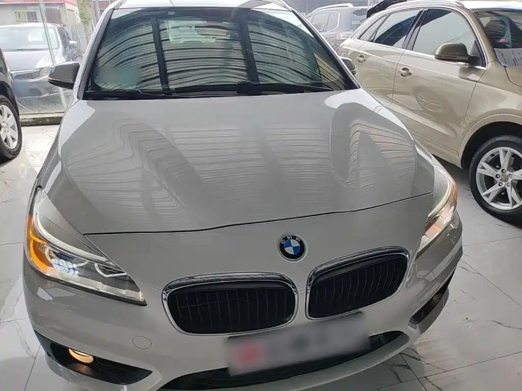 2016 BMW 2 Series Gran Tourer 220i Leading Edition — миниатюра 3