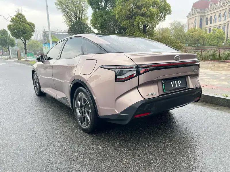 Toyota bZ3 2023 Long Range Premium — миниатюра 5