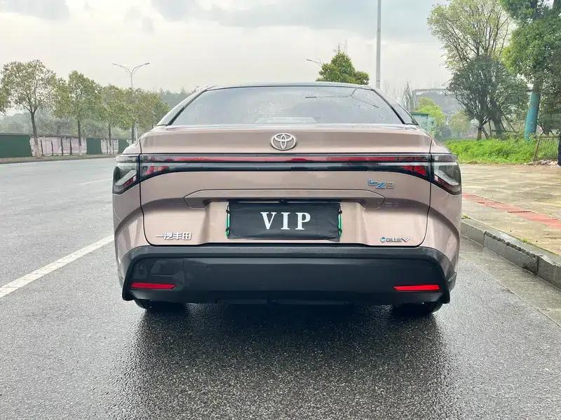 Toyota bZ3 2023 Long Range Premium — миниатюра 6