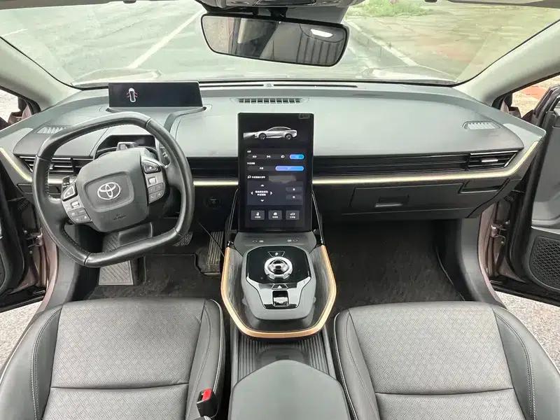 Toyota bZ3 2023 Long Range Premium — миниатюра 9