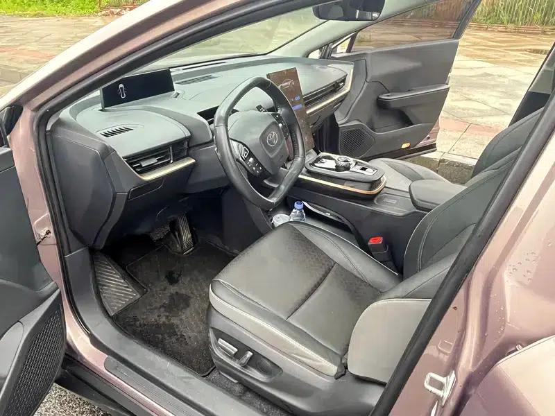 Toyota bZ3 2023 Long Range Premium — миниатюра 10