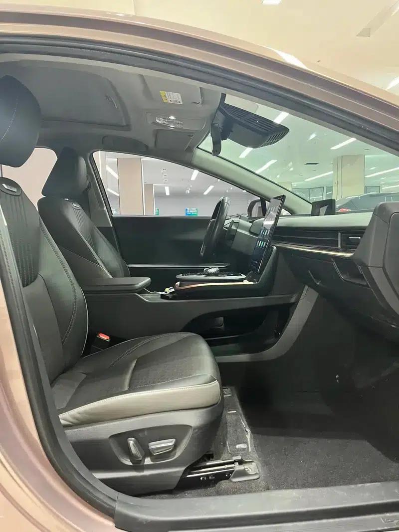 Toyota bZ3 2023 Long Range Premium — миниатюра 13