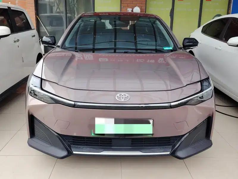 Toyota bZ3 2023 Long Range Premium — миниатюра 2