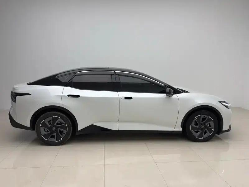 Toyota BZ3 2023 Elite PRO — миниатюра 8
