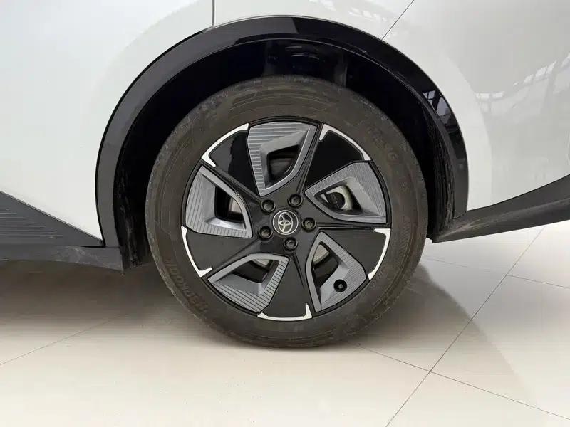 Toyota BZ3 2023 Elite PRO — миниатюра 9