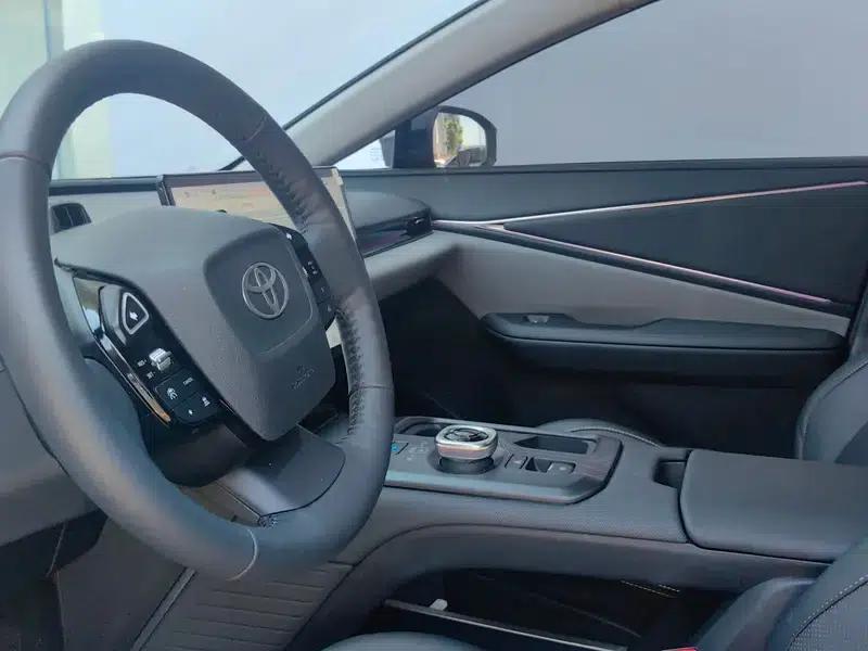 Toyota BZ5 2025 550 PRO Smart Edition — миниатюра 16