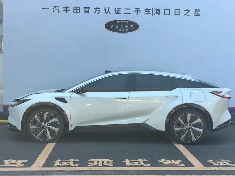 Toyota BZ5 2025 550 PRO Smart Edition — миниатюра 3