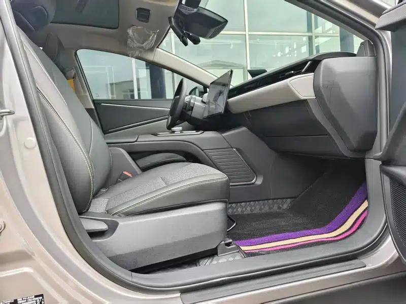 Toyota BZ5 2025 550 JOY — миниатюра 13