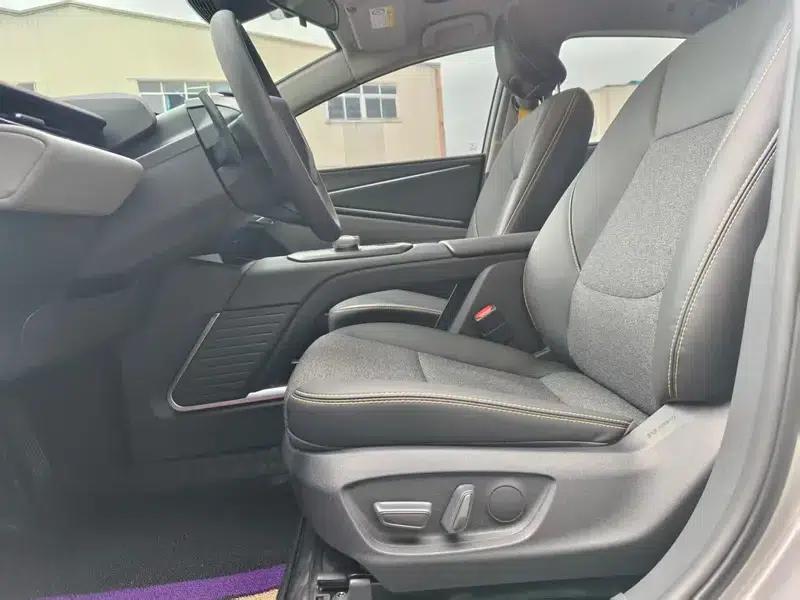 Toyota BZ5 2025 550 JOY — миниатюра 8