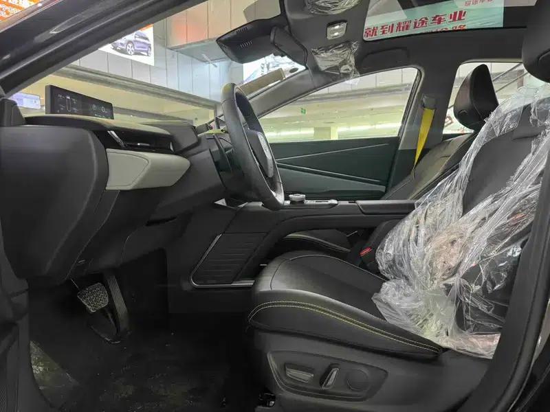 Toyota BZ5 2025 550 PRO Smart Edition — миниатюра 8