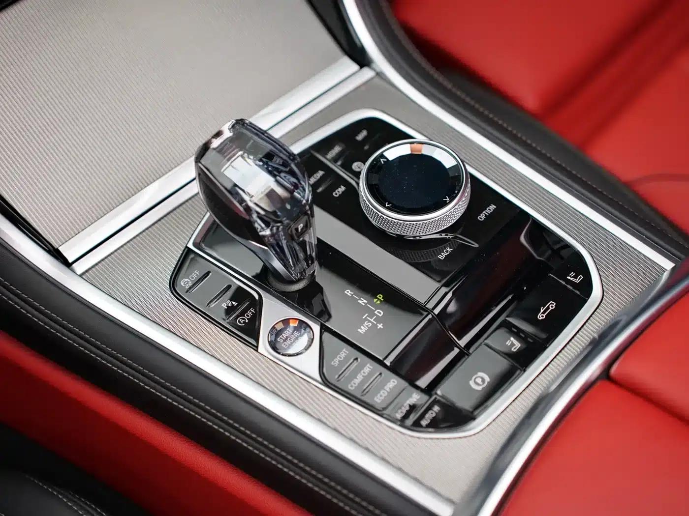 2021 BMW 8 Series 840i Convertible Coupe M Sport Package — миниатюра 12