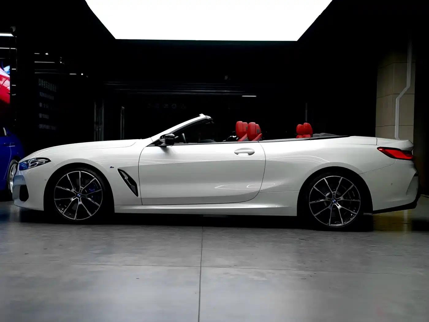 2021 BMW 8 Series 840i Convertible Coupe M Sport Package — миниатюра 3