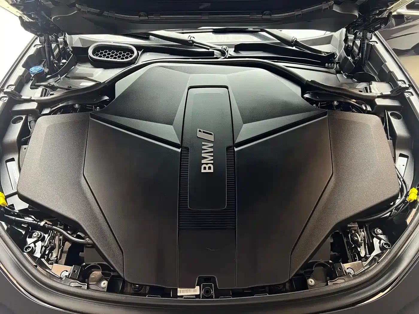 BMW i7 2023 eDrive50L Leading M Sport Package — миниатюра 17