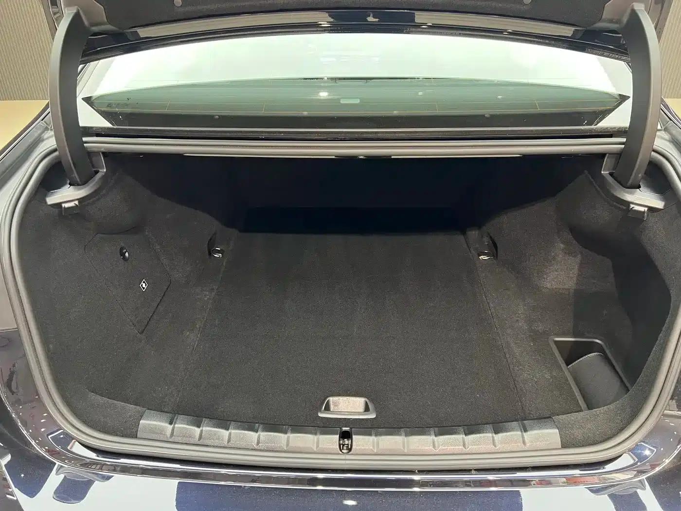 BMW i7 2023 eDrive50L Leading M Sport Package — миниатюра 20