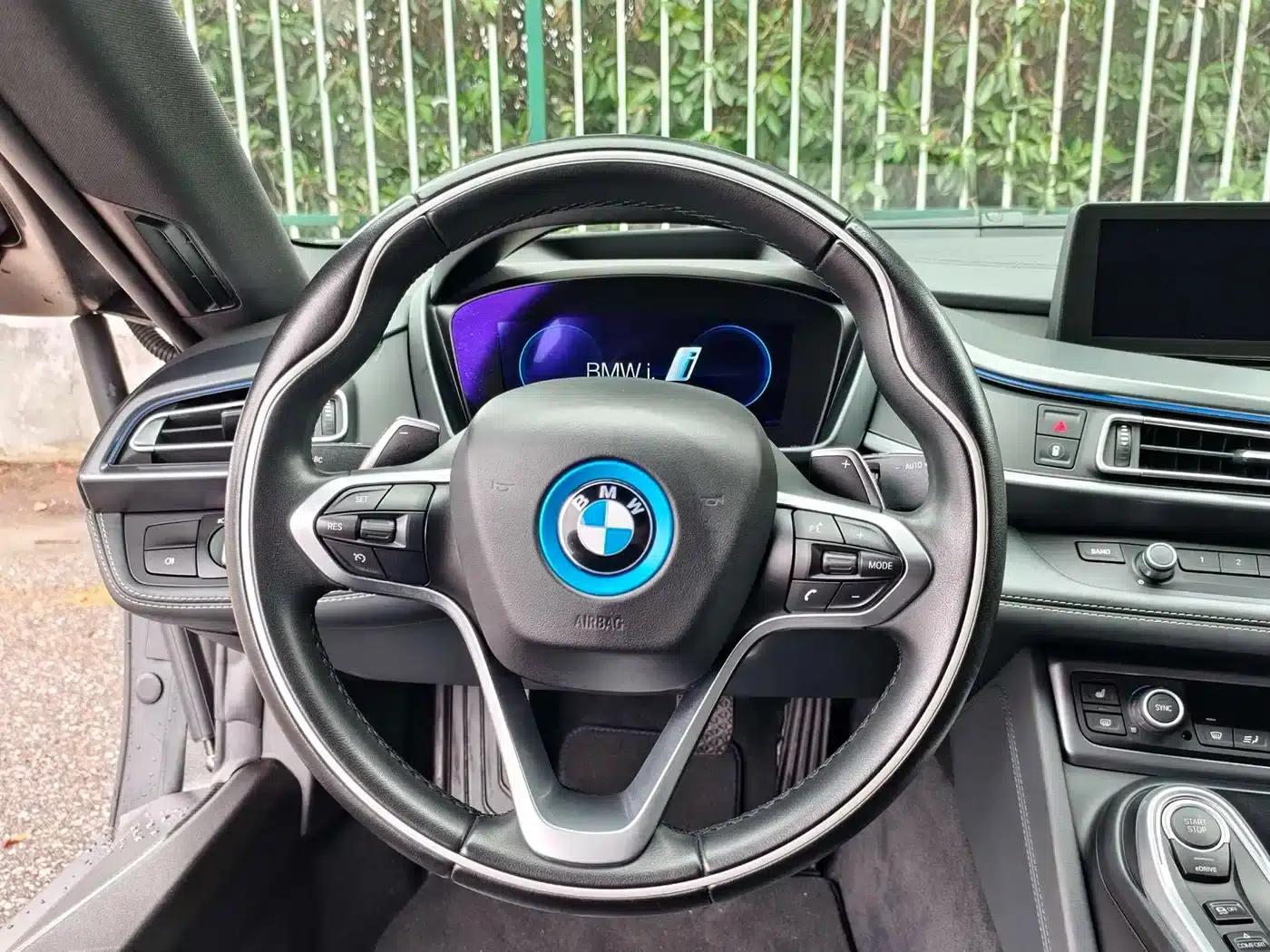 BMW i8 2016 Proton Red Limited Edition — миниатюра 14