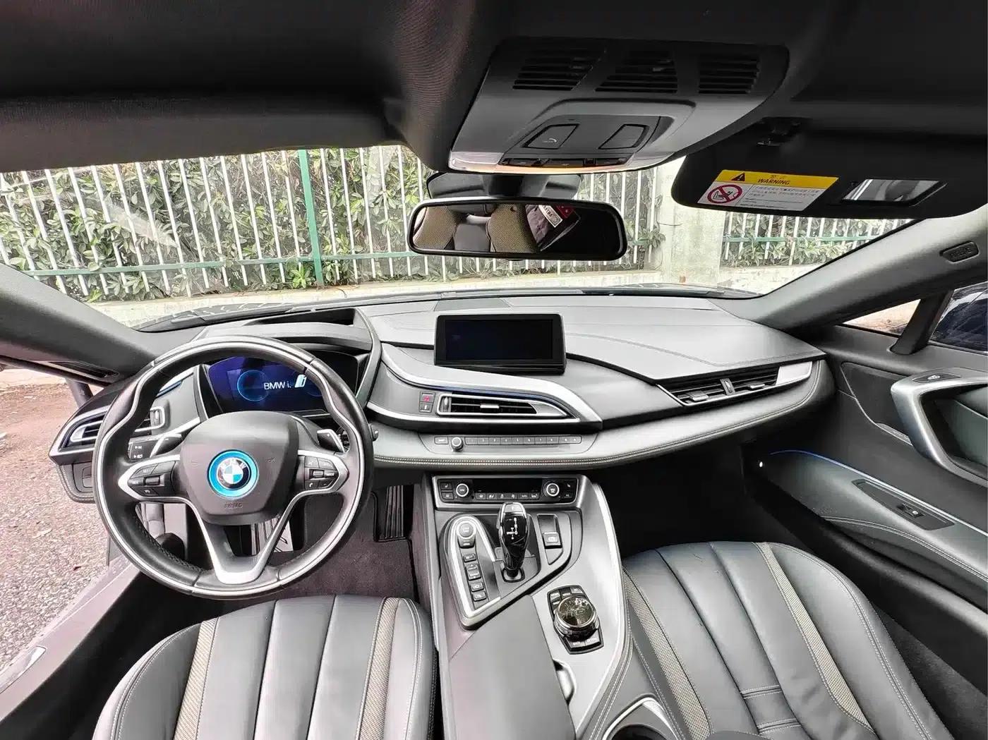 BMW i8 2016 Proton Red Limited Edition — миниатюра 19