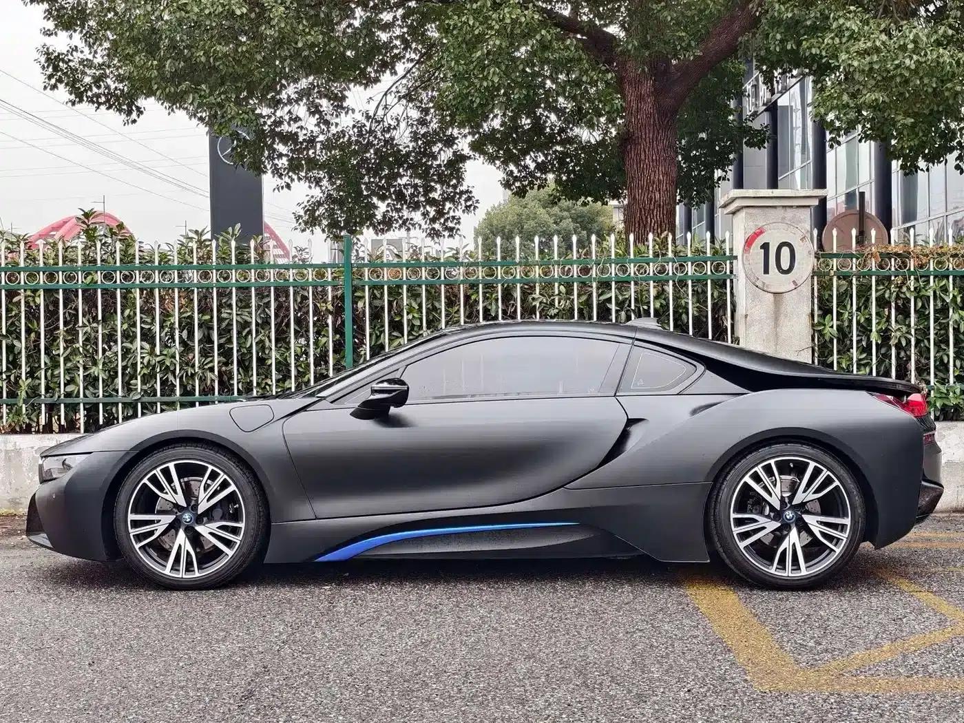 BMW i8 2016 Proton Red Limited Edition — миниатюра 3