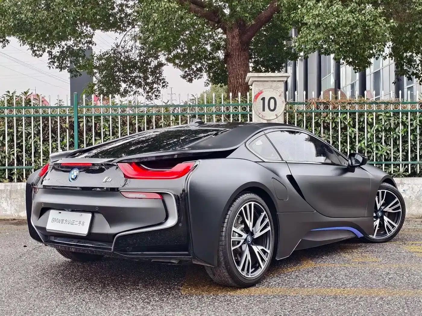 BMW i8 2016 Proton Red Limited Edition — миниатюра 4