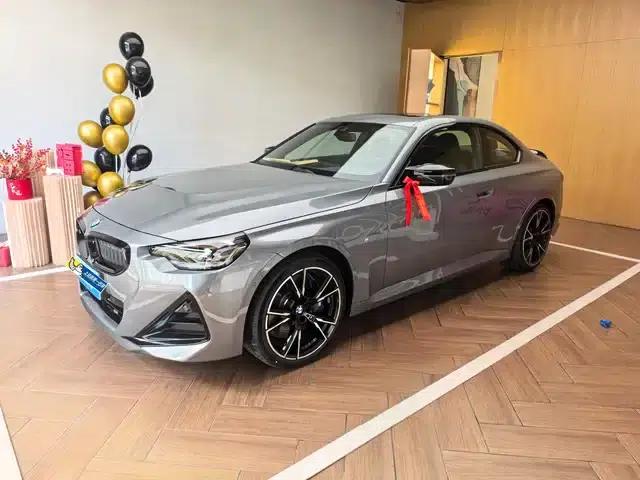 2026 BMW M240i xDrive