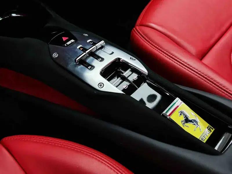 Ferrari 296 2022 3.0T V6 GTS — миниатюра 13