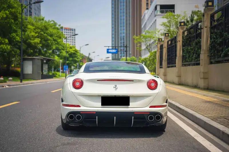 California T 2015 3.9T Standard Model — миниатюра 5