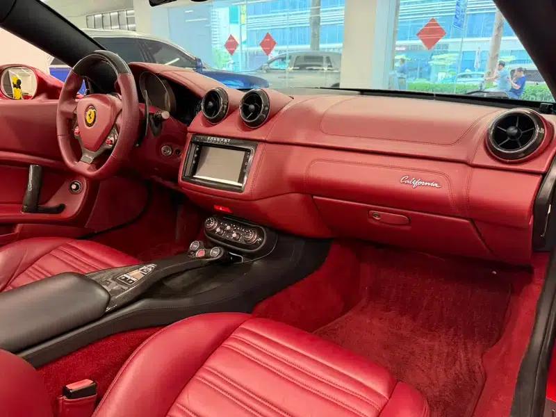 California T 2012 4.3L Standard Model — миниатюра 10