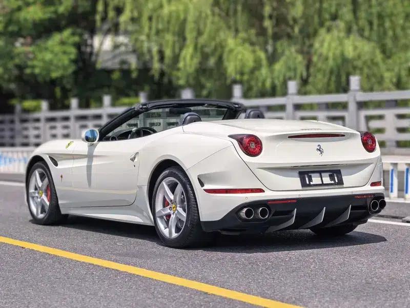 California T 2015 3.9T Standard Model — миниатюра 4