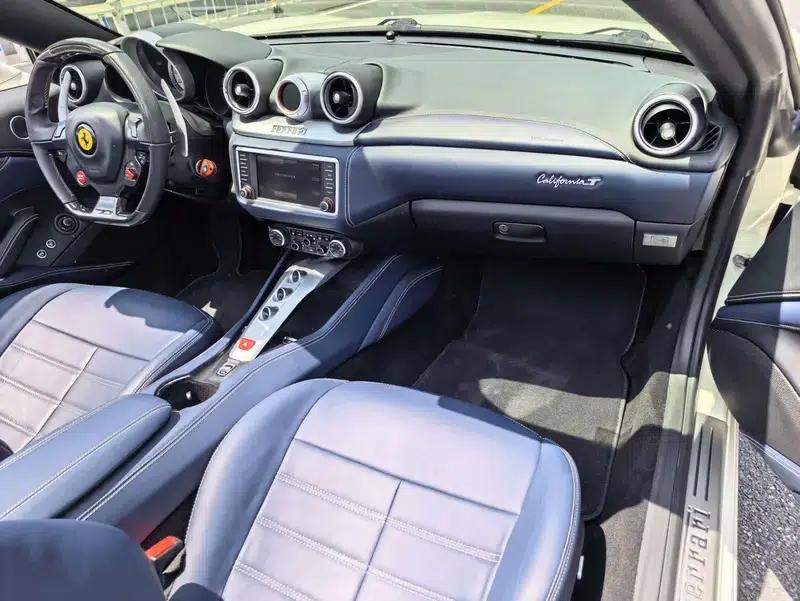 California T 2015 3.9T Standard Model — миниатюра 7