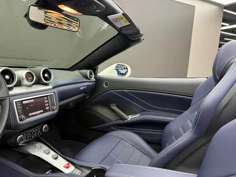 California T 2015 3.9T Standard Model — миниатюра 9