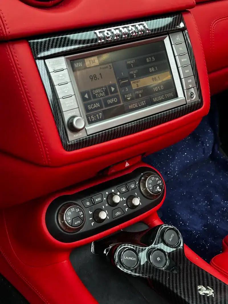 California T 2009 4.3L Standard Model — миниатюра 9