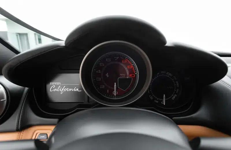 California T 2009 4.3L Standard Model — миниатюра 15