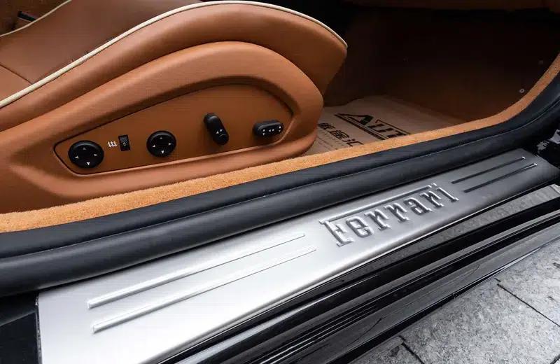California T 2009 4.3L Standard Model — миниатюра 7