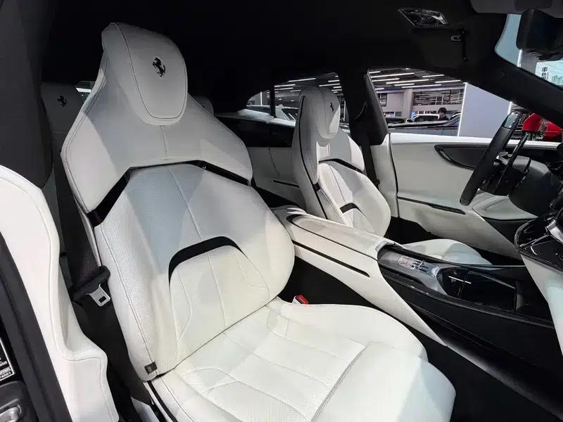 2022 Purosangue 6.5L V12 — миниатюра 9