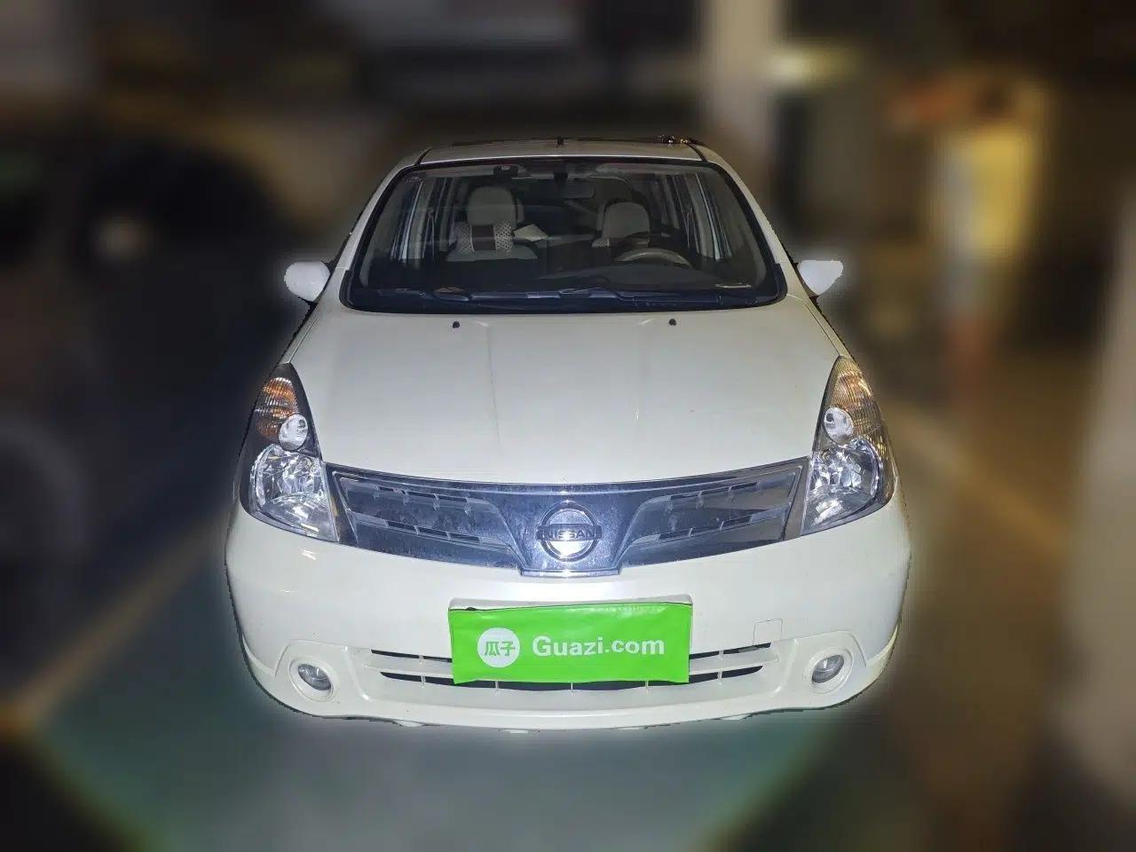 Nissan Livina 2010 Jingyue Edition 1.6L Automatic Supercharged Model — миниатюра 2
