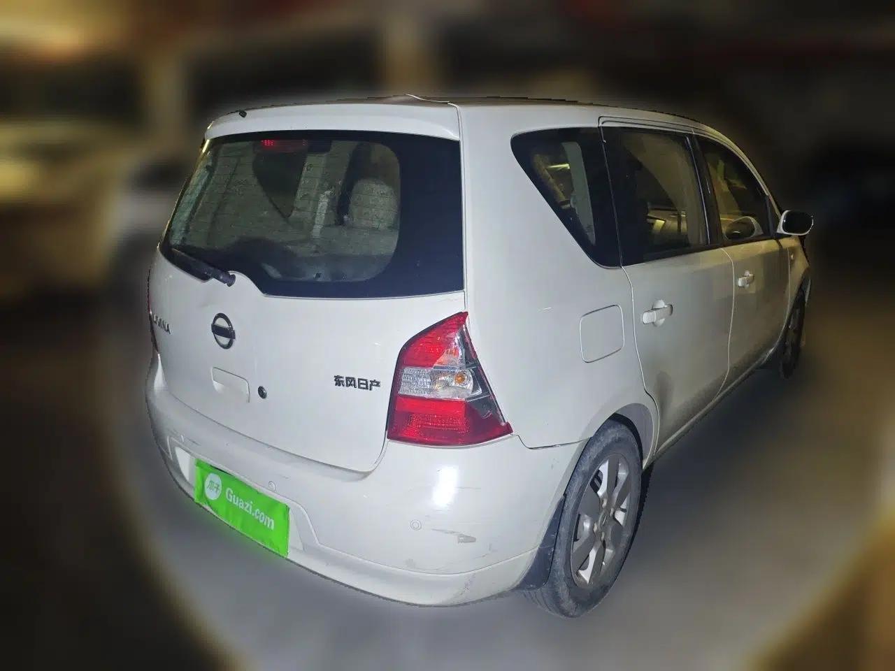 Nissan Livina 2010 Jingyue Edition 1.6L Automatic Supercharged Model — миниатюра 6
