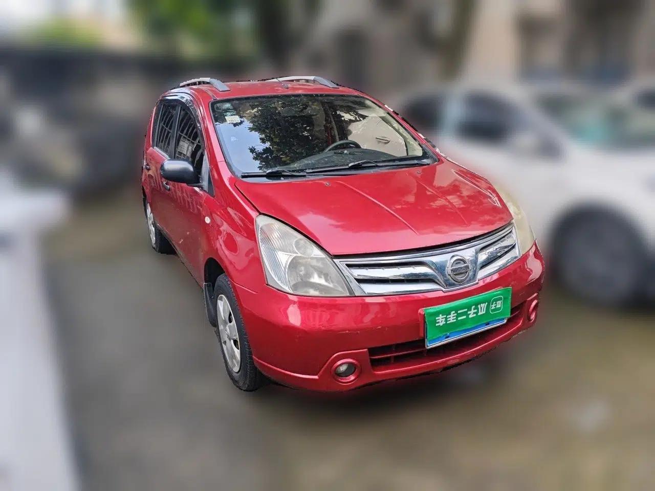 Nissan Livina 2010 Jingyue Edition 1.6L Manual All-Around Model — миниатюра 3