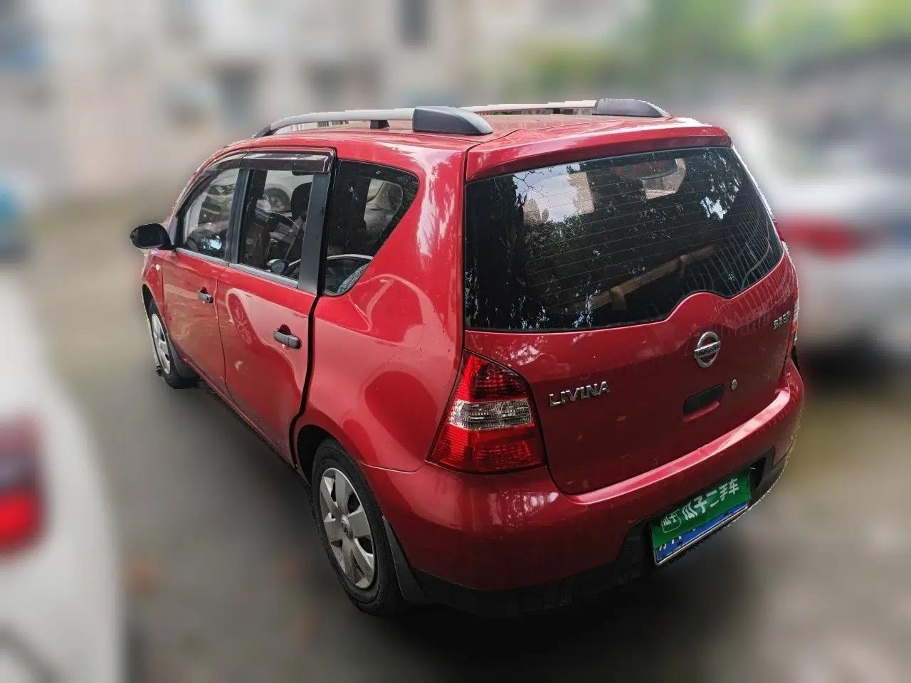Nissan Livina 2010 Jingyue Edition 1.6L Manual All-Around Model — миниатюра 4