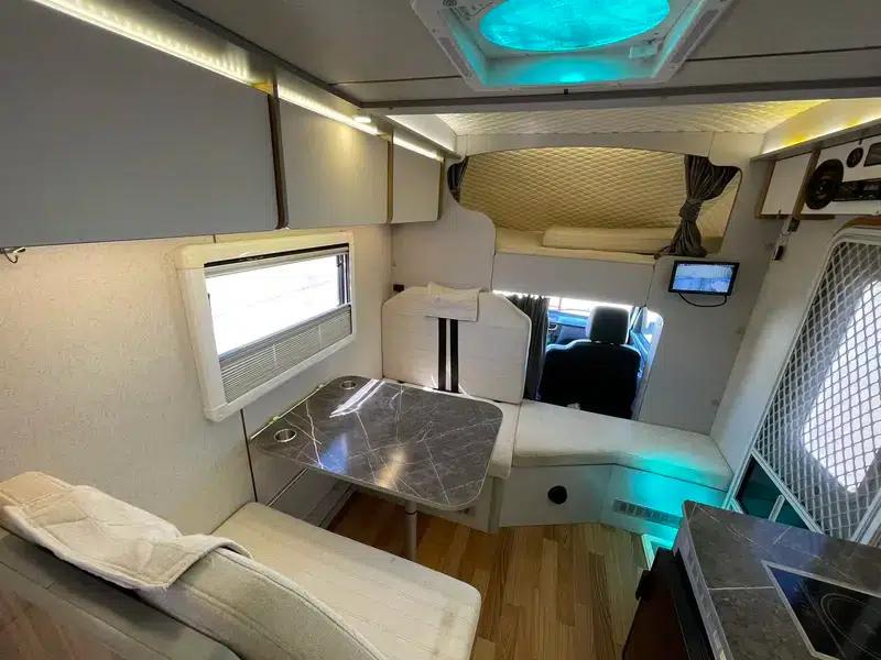 Xiangling M 2022 1.5T Manual Rear-Wheel Drive 6-Seater Factory Custom Edition — миниатюра 3