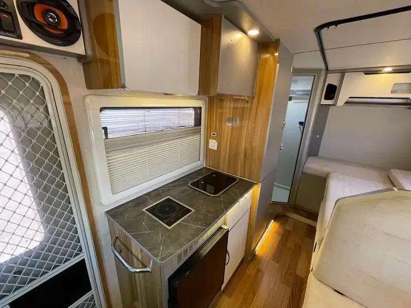 Xiangling M 2022 1.5T Manual Rear-Wheel Drive 6-Seater Factory Custom Edition — миниатюра 8