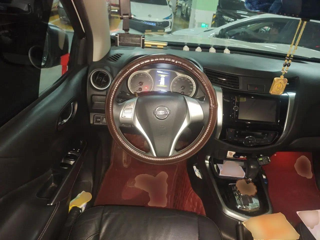 Nissan Terra 2020 2.5L XL Upper Automatic Two-Wheel Drive Luxury Edition — миниатюра 10
