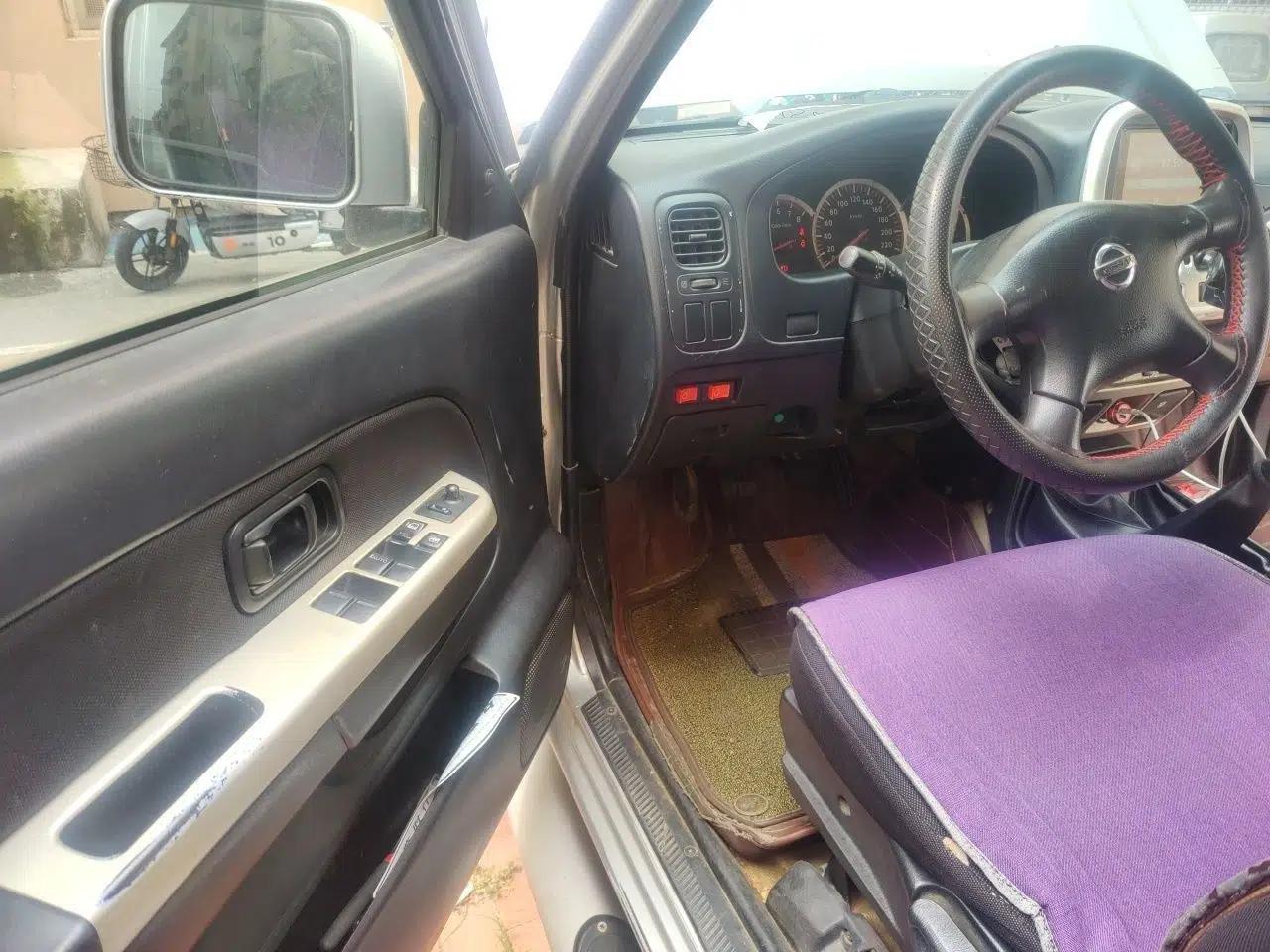 Nissan Paladin 2008 2.4L Two-Wheel-Drive Standard Version — миниатюра 16