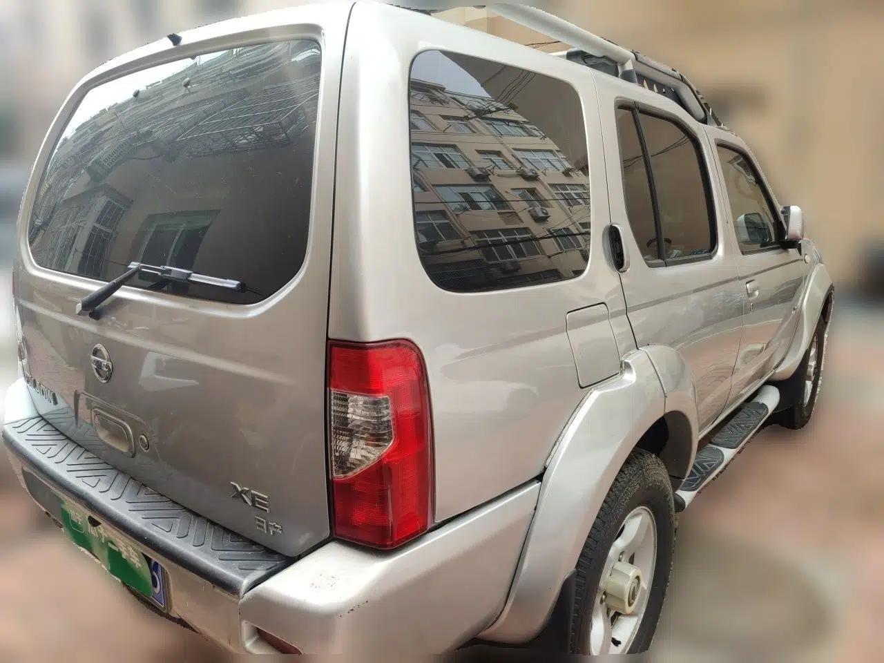 Nissan Paladin 2008 2.4L Two-Wheel-Drive Standard Version — миниатюра 6