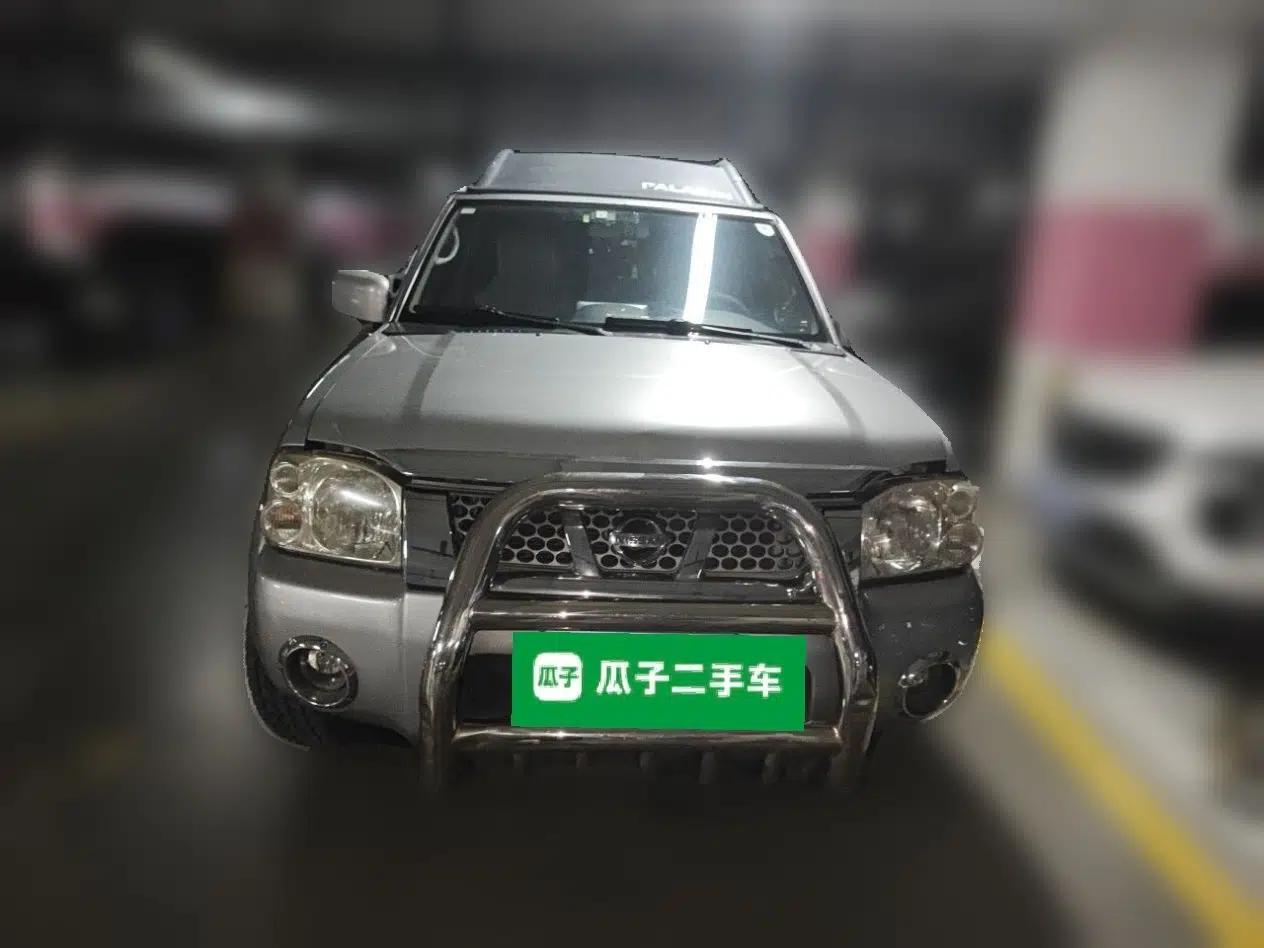 Nissan Paladin 2013 2.4L Two-Wheel Drive Standard Version China V Standard — миниатюра 2