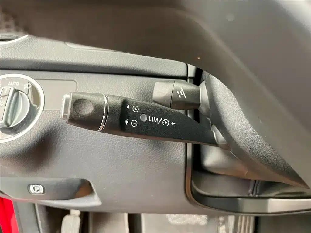 Mercedes-Benz C-Class 2013 C 260 CGI Fashion Model — миниатюра 13