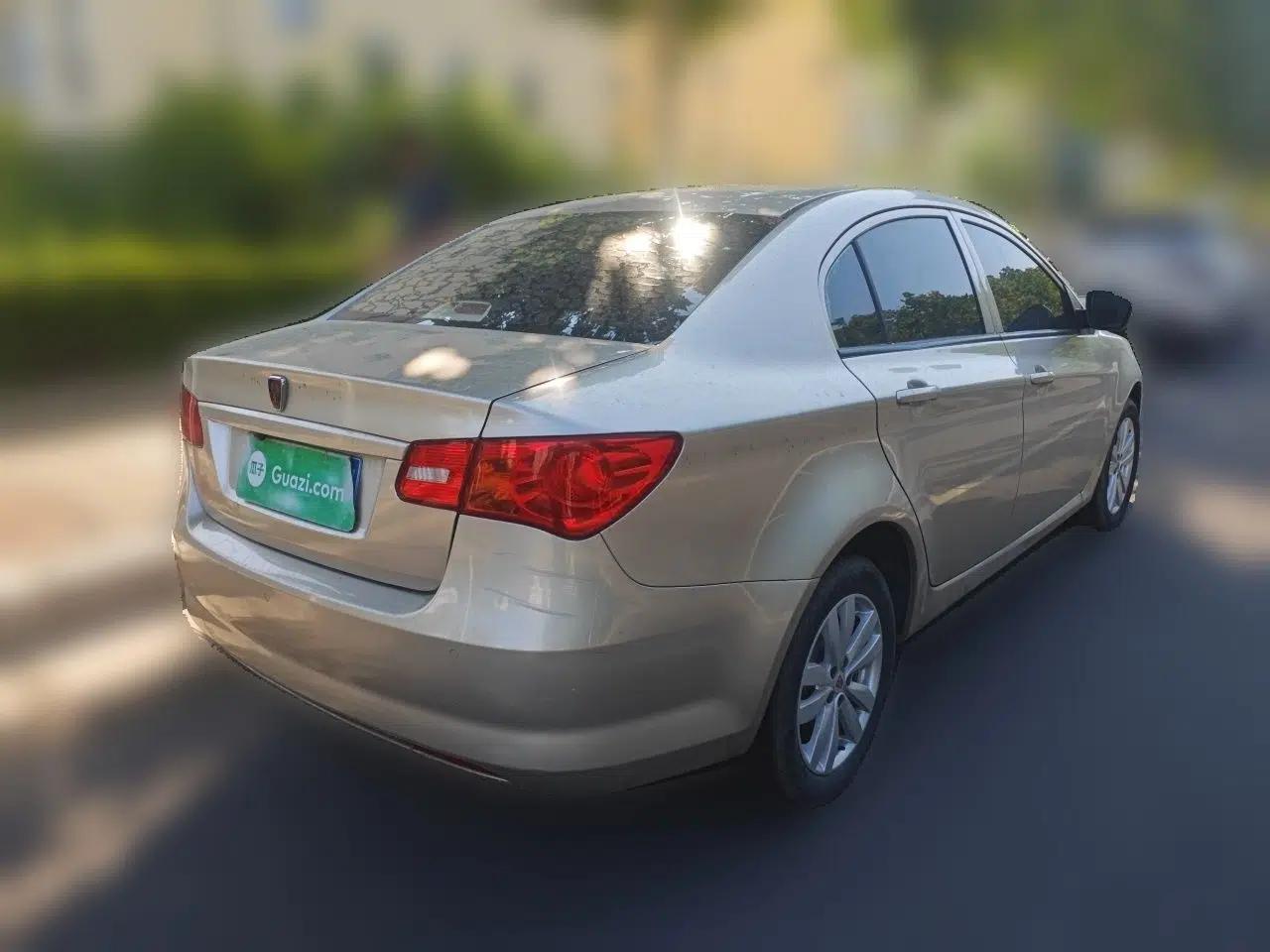 Roewe 350 2015 1.5L Manual Luxury Sunroof Edition — миниатюра 6
