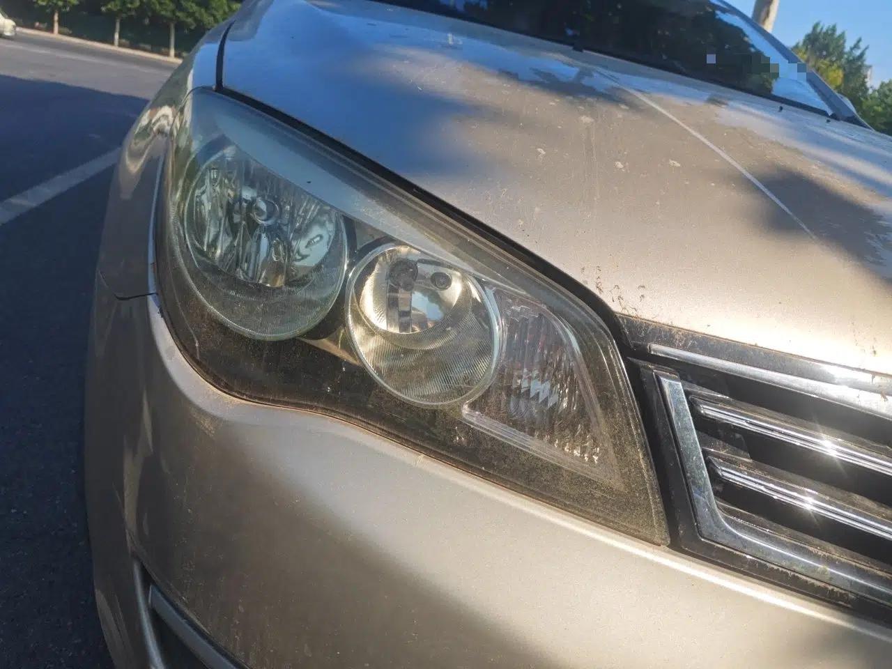 Roewe 350 2015 1.5L Manual Luxury Sunroof Edition — миниатюра 7