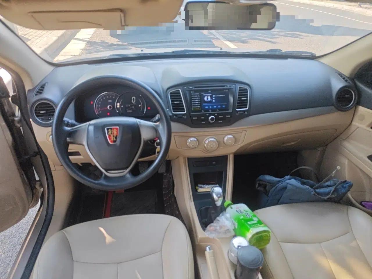 Roewe 350 2015 1.5L Manual Luxury Sunroof Edition — миниатюра 9
