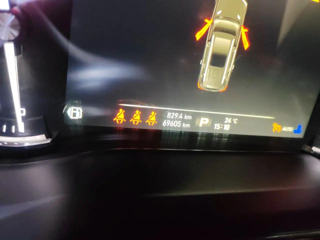 Roewe RX8 2018 30T Smart Connectivity Four-Wheel Drive Flagship Edition — миниатюра 12