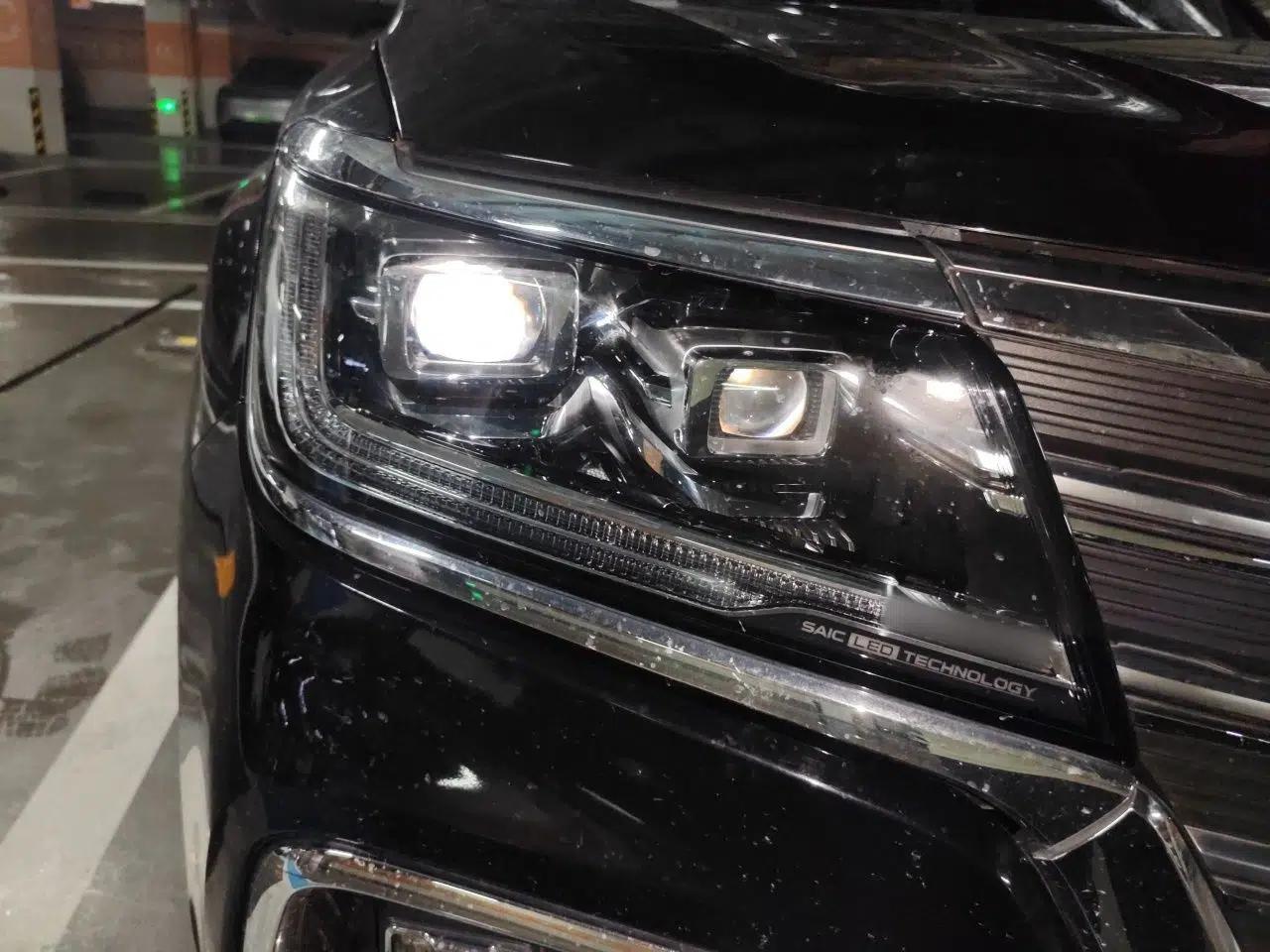 Roewe RX8 2018 30T Smart Connectivity Four-Wheel Drive Flagship Edition — миниатюра 7