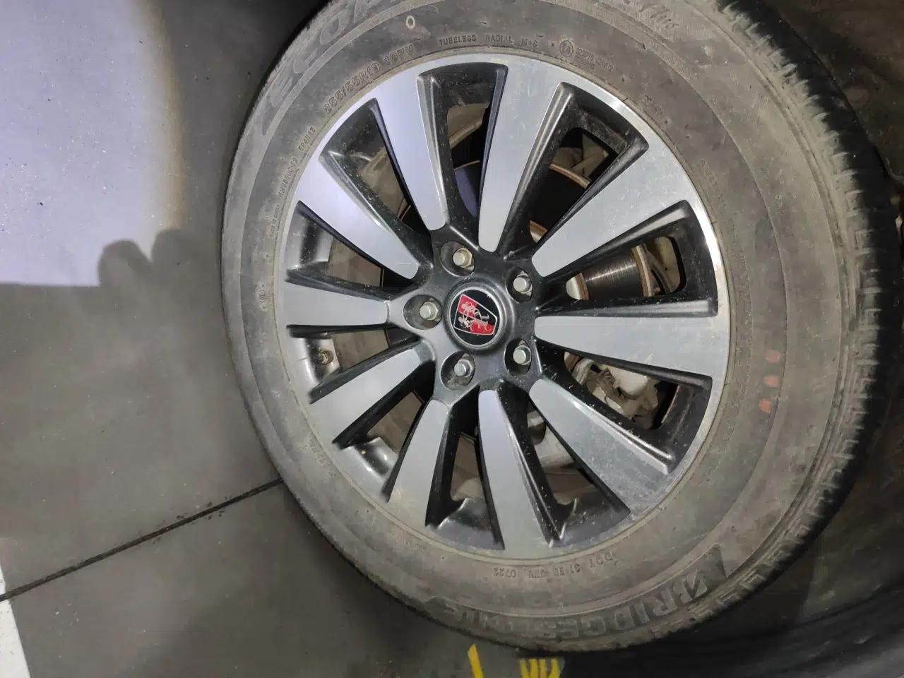 Roewe RX8 2018 30T Smart Connectivity Four-Wheel Drive Flagship Edition — миниатюра 8